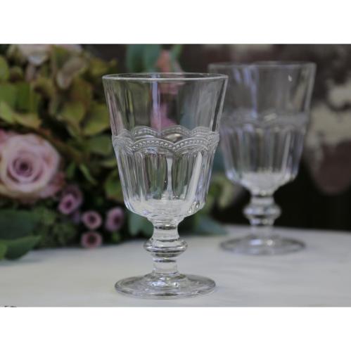 Vinglas - Antoinette med pärlmönster - Ø8,5 x 14,5 cm - www.frokenfraken.se