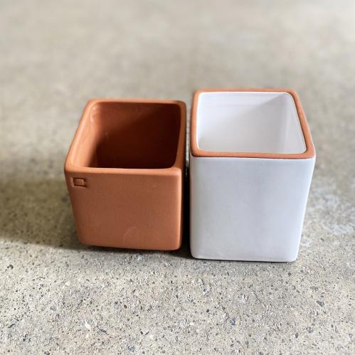 Kruka - Självbevattning - Vit/Brun - 20,5 x 8 cm - www.frokenfraken.se