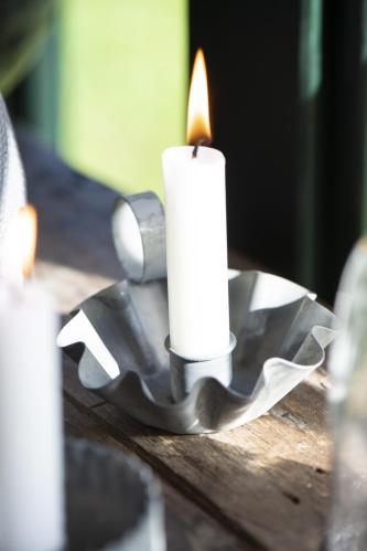 Ljusstake - Kakform vågig kant - Zink - För vanliga ljus - Ø10 x 6,4 cm - www.frokenfraken.se