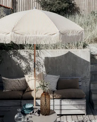 Parasoll - Umbra - Sand & Vitrandigt - Ø190 cm - www.frokenfraken.se