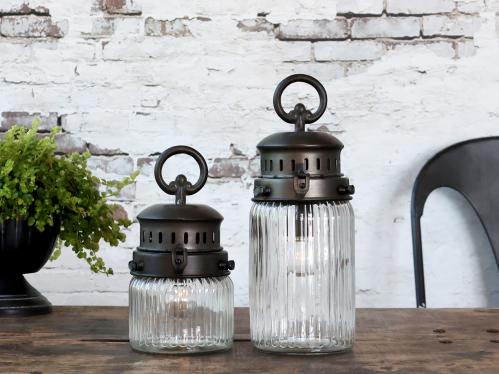 Fransk ladugårdslykta med glödlampa och timer - 30 x Ø11 cm - www.frokenfraken.se